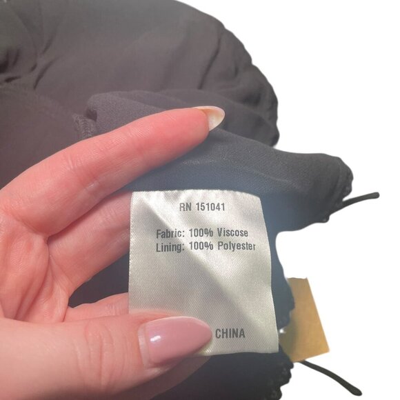 OPT One Pretty Time Black Elodie Peplum Top Size 0 NWT Adjustable Straps - Picture 7 of 7